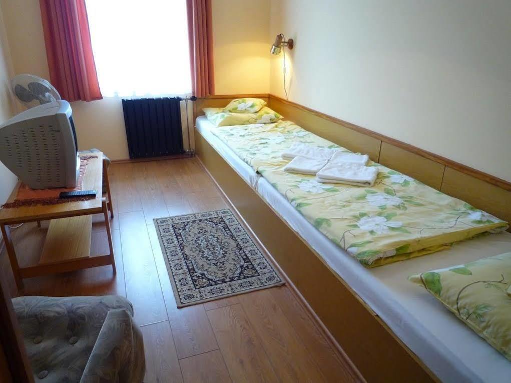Hotel Orchidea Balástya Esterno foto